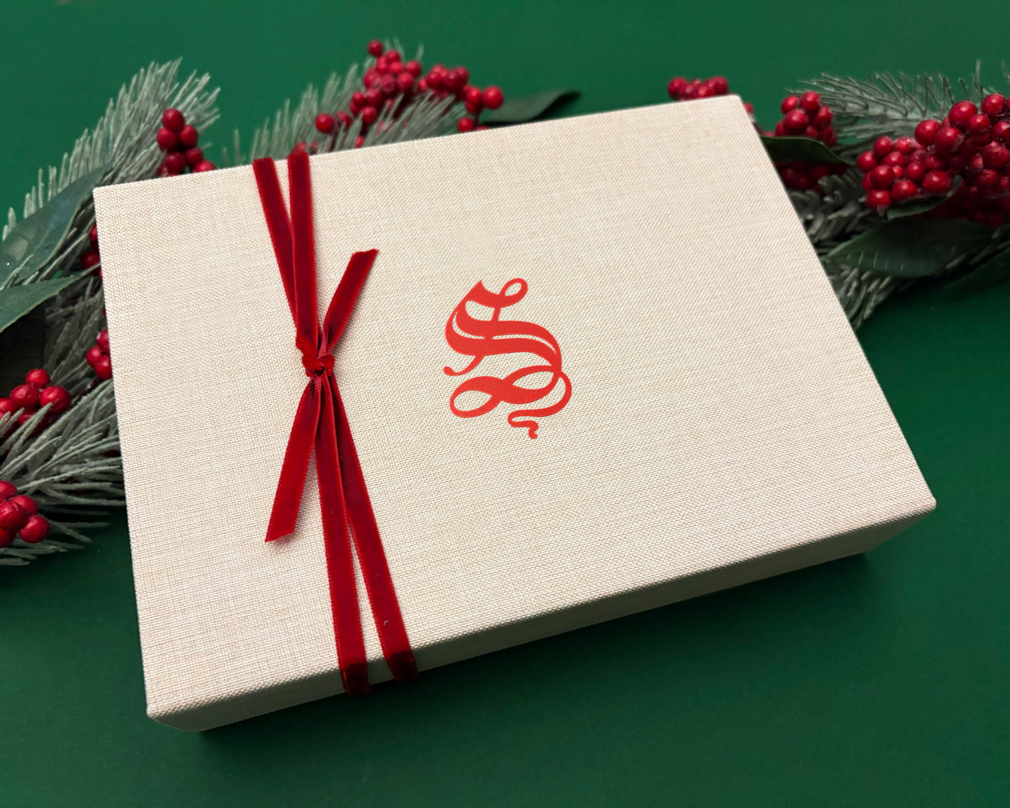 CHRISTMAS KEEPSAKE LINEN BOX